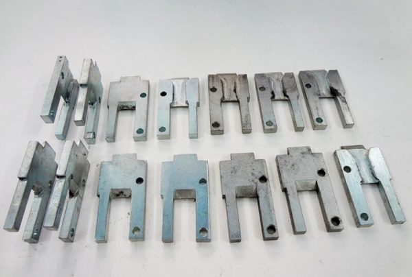 NẮP TRÊN RÃNH PHÓNG DÂY