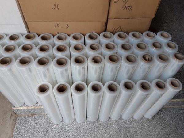 Màng PE được sản xuất từ chất liệu hạt nhựa PE