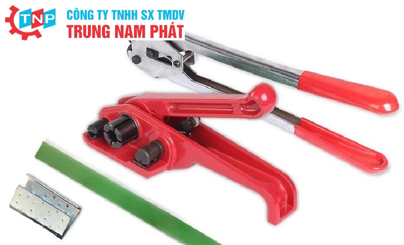 Máy đóng đai thủ công hỗ trợ việc đóng gói dễ dàng, đơn giản hơn rất nhiều